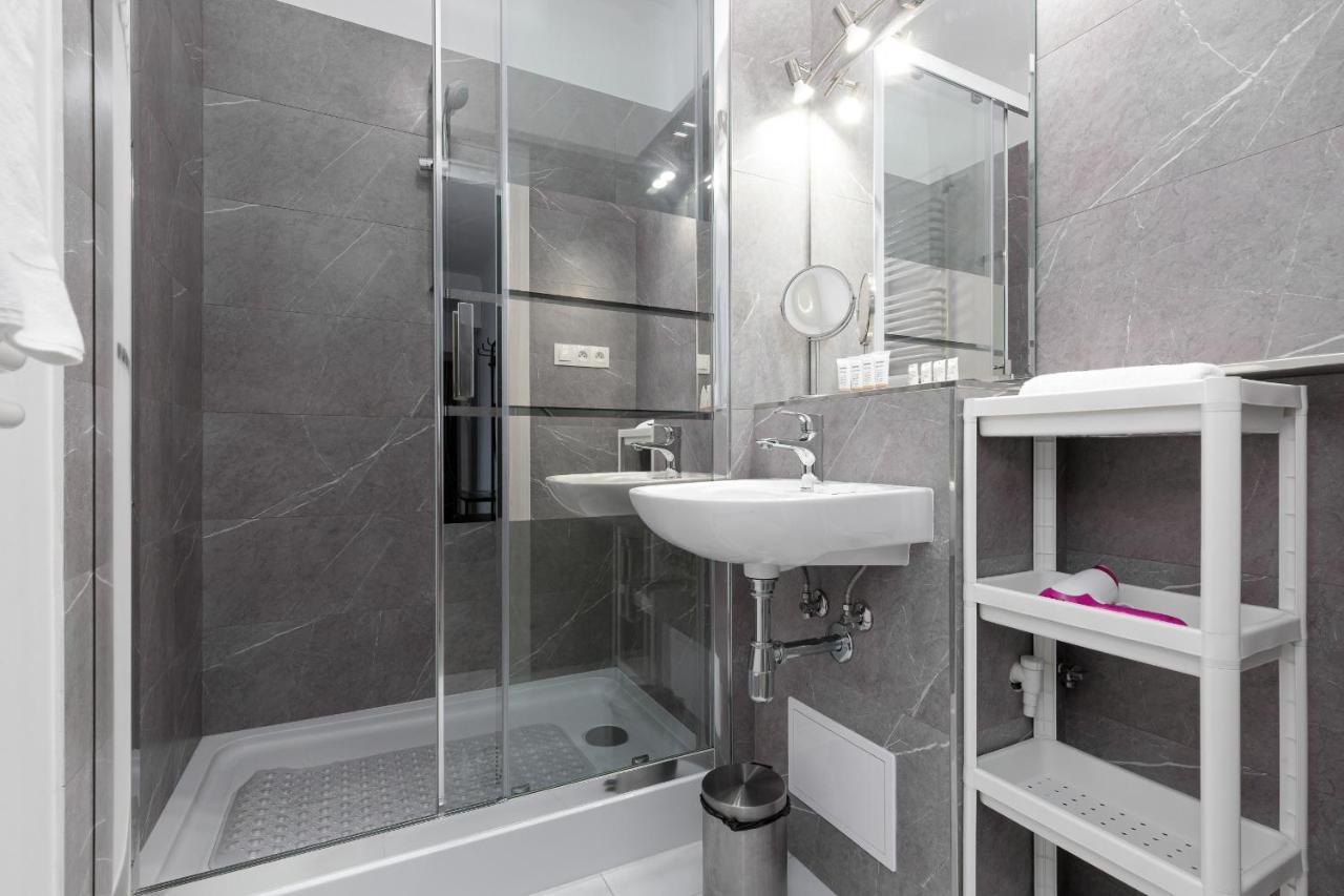 Kamienica Stanislawa Augusta Warszawa By Noclegi Renters Dış mekan fotoğraf
